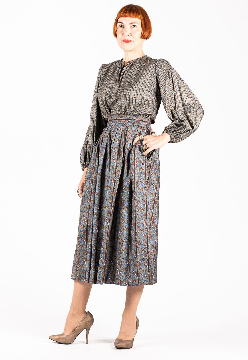 Yves Saint Laurent Rive Gauche - Silk floral blouse and Yves Saint Laurent Rive Gauche - Silk floral blouse and